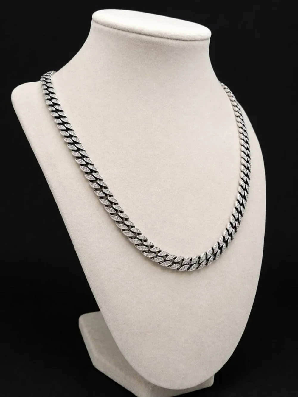 David Yurman Curb Chain Necklace w/ Pavé White Diamonds - 8mm - 22